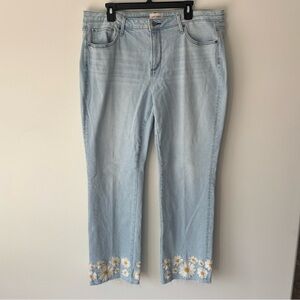 Driftwood Colette Stretch Denim Embroidered Daisy Cropped Straight Leg Jean